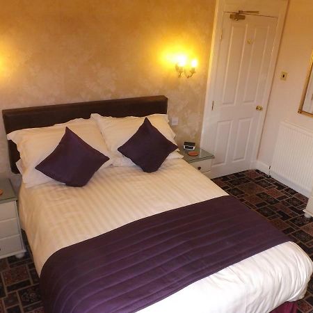 Almond Villa Guest House Perth Buitenkant foto